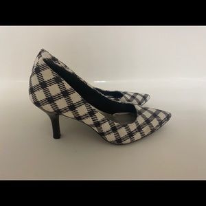 Black and white heel
